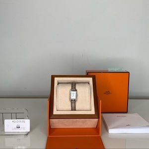 Hermes Nantucket Watch - Small model 29mm Grey Alligator